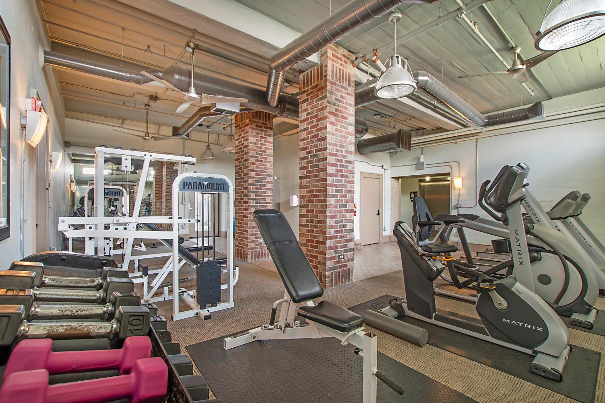 Cowboy Live, Laugh, & Loft Fort Worth 2 Bedroom Loft Downtown Eksteriør billede