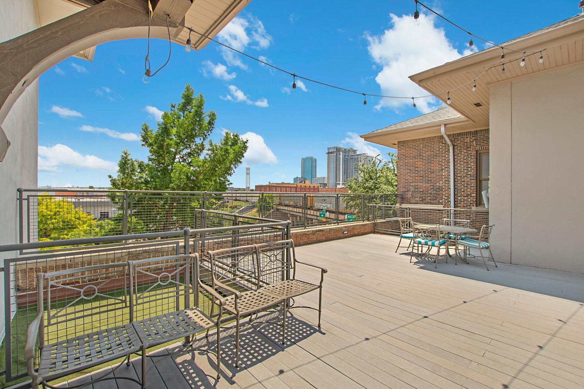 Cowboy Live, Laugh, & Loft Fort Worth 2 Bedroom Loft Downtown Eksteriør billede